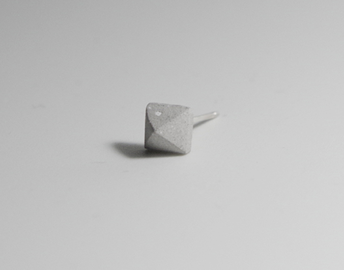 B款水泥耳钉