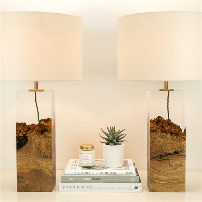 Iluka-London-lamps-22.jpg