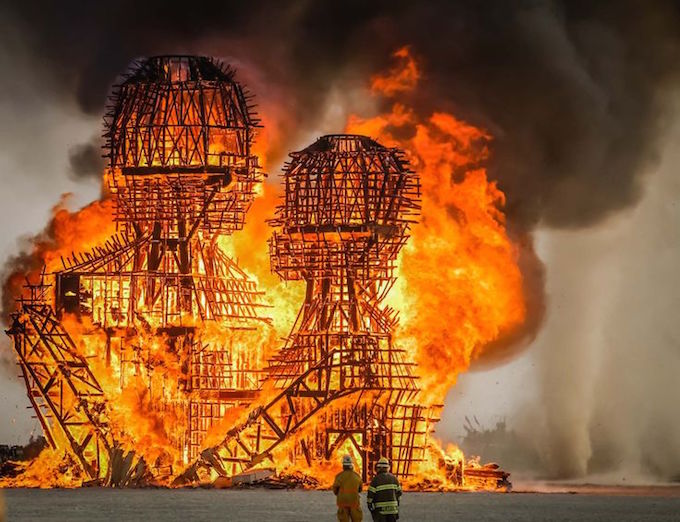 +88aabeab2bc96bca098833f9dce3504868--black-rock-burning-man.jpg
