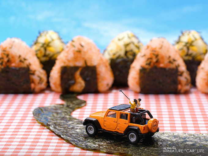 MINIATURE “CAR” LIFE06.jpg