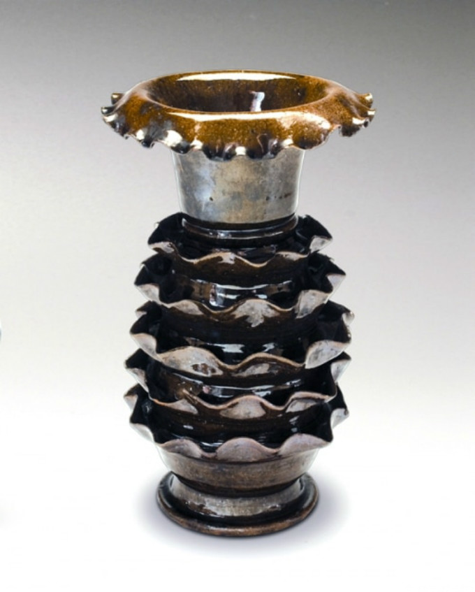 lg-petticoat-vase-1901_orig.jpg