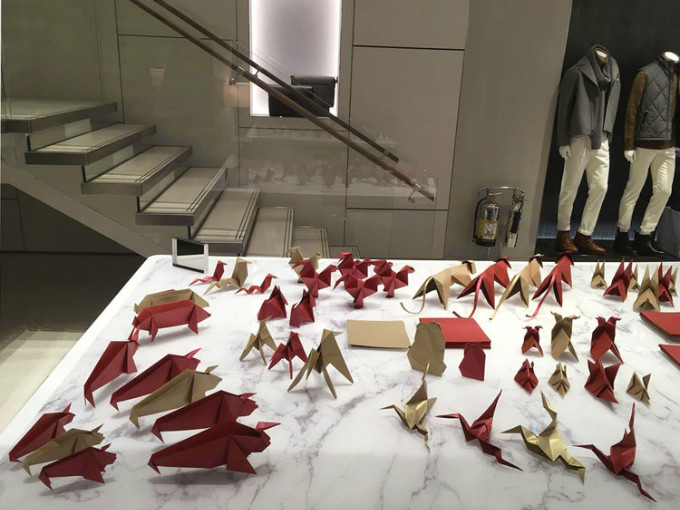paper+art+workshops+michael+kors.jpg