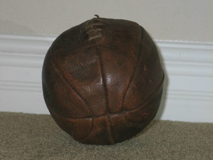 1900%20ball.jpg