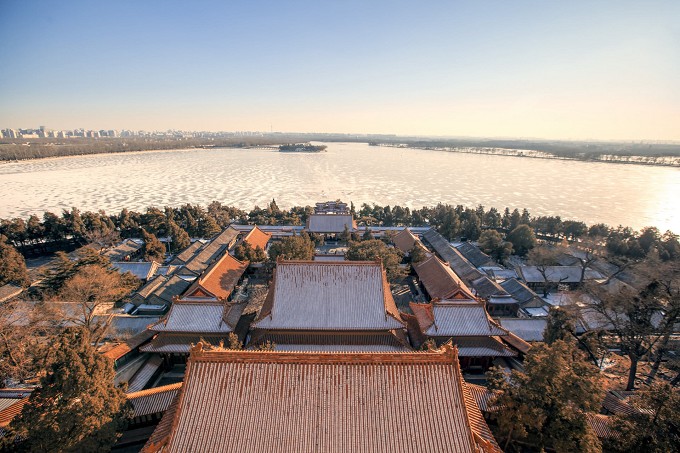 古董陶瓷“浮现”中国园林，全球博物馆争相盘它！