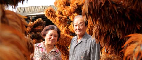 消失的鸡毛掸子，与最后一批仍在坚持的掸子匠人。